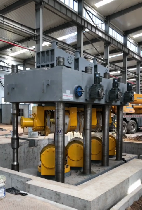 LJ350 7 rolls straightening machine - Dalian Xinyingpeng